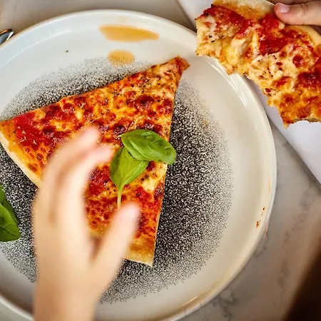 Szálloda Express - - The Hub By Ihg