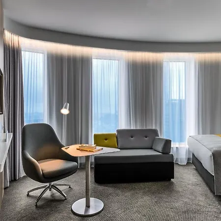 Express - - The Hub By Ihg 3*