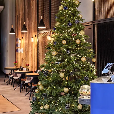 Szálloda Express - - The Hub By Ihg Varsó