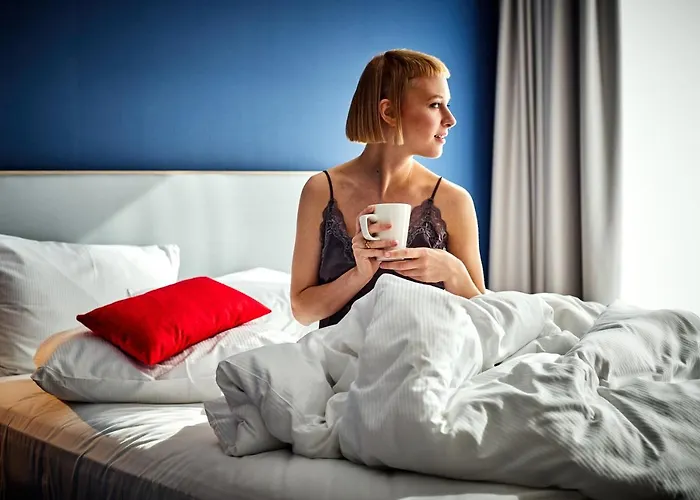 Express - - The Hub By Ihg Hotel 3*