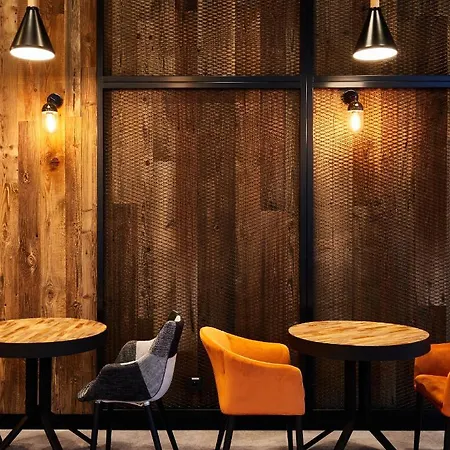 Express - - The Hub By Ihg 3*