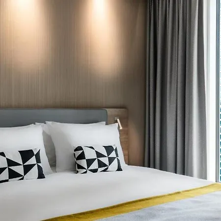 Express - - The Hub By Ihg 酒店 3*