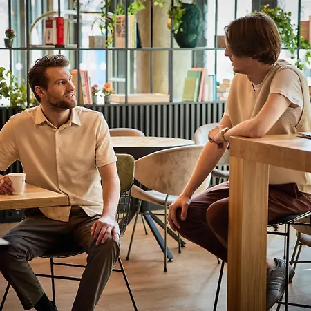 Express - - The Hub By Ihg Varšava