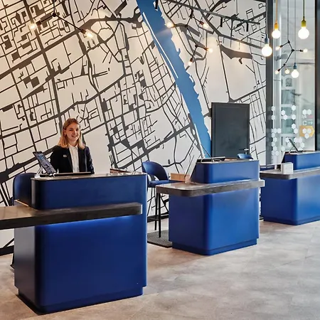 Express - - The Hub By Ihg