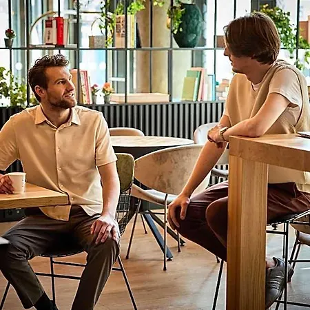 Express - - The Hub By Ihg
