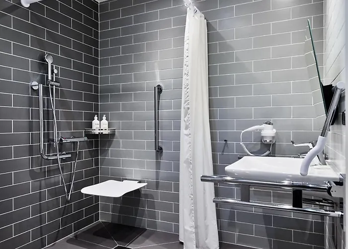 Express - - The Hub By Ihg Hotel Varsovia