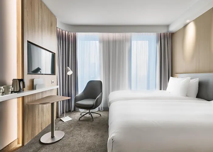 Express - - The Hub By Ihg 3*