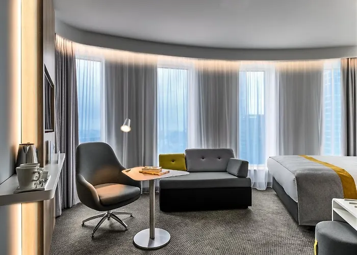 Express - - The Hub By Ihg 3*