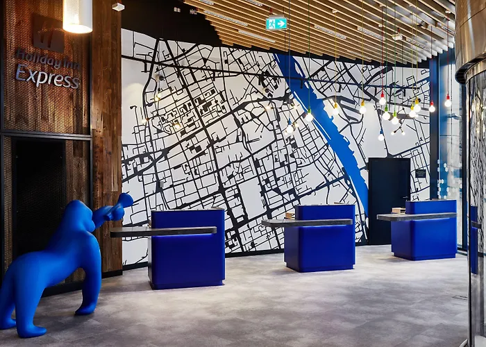 Express - - The Hub By Ihg