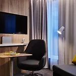 Express - - The Hub By Ihg