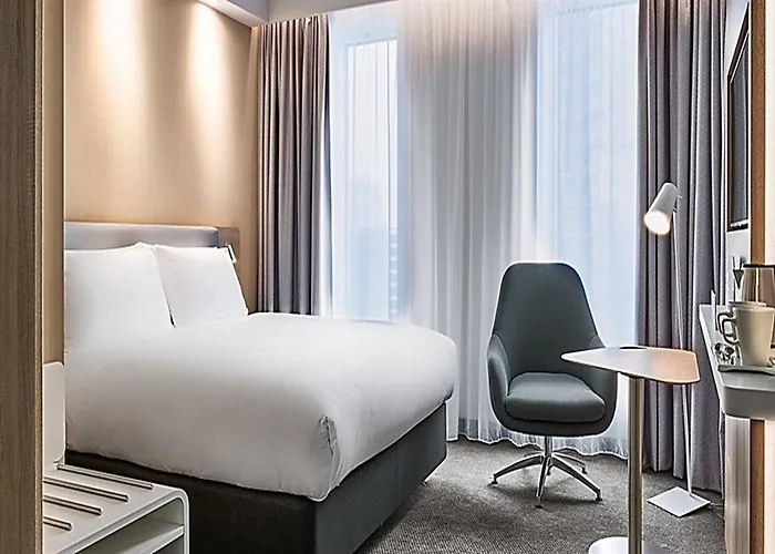 Hotel Express - - The Hub By Ihg Warschau