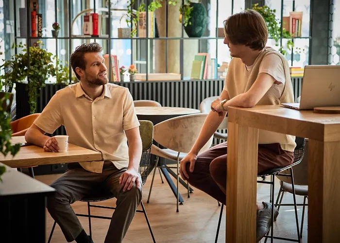 Express - - The Hub By Ihg Warschau