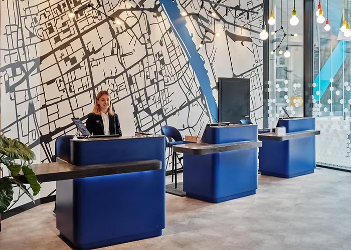 Express - - The Hub By Ihg