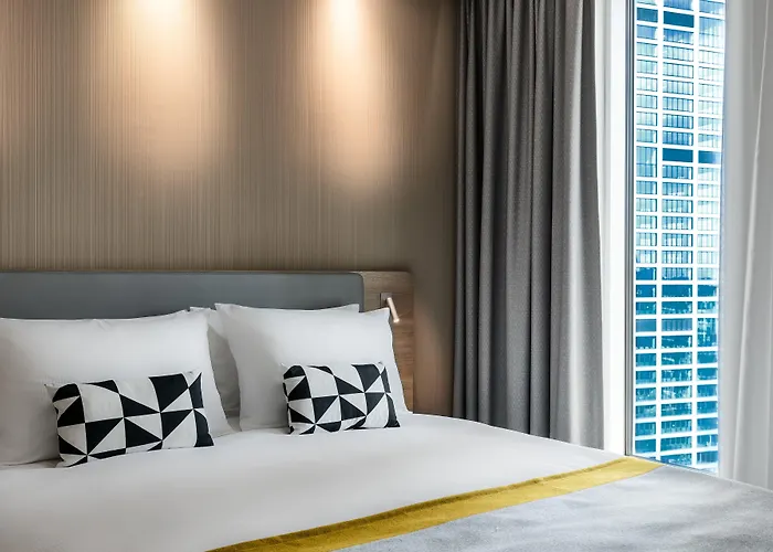 Express - - The Hub By Ihg