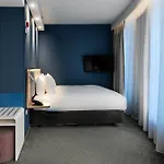 Express - - The Hub By Ihg